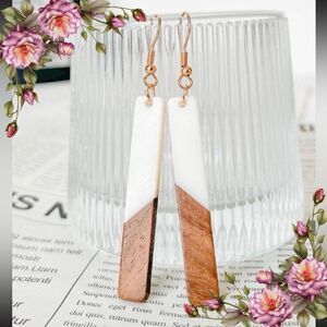 Two Tone Geometric Drop Earrings‎